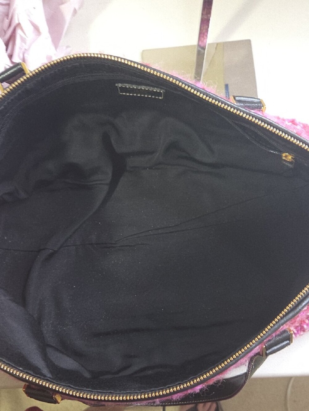Kate Spade Vintage Pink Tweed Shoulder Bag with Black Handles - Picture 7 of 9